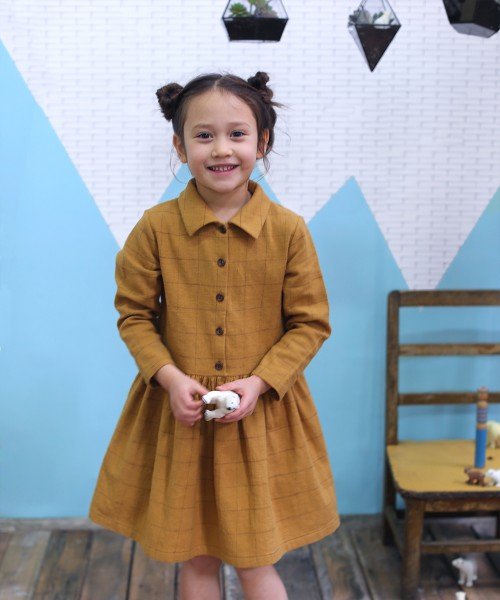 Mustard_grid_dress_girl